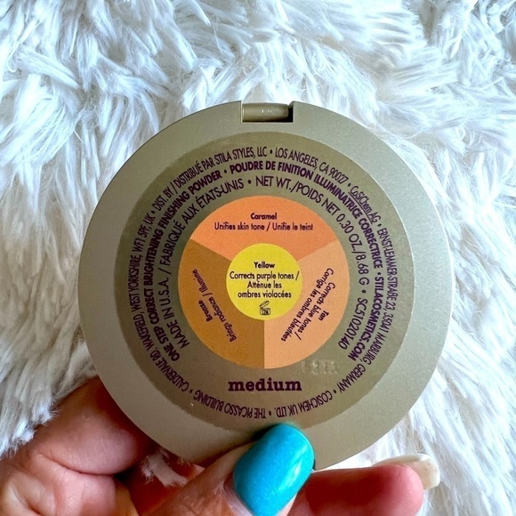 New Stila One Step Correct Brightening Finishing Powder - Med. - Picture 3 of 3